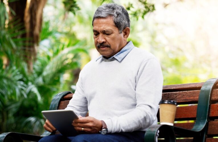 Scroll Less, Live More: 5 Habits to Regain Focus in a Digital World