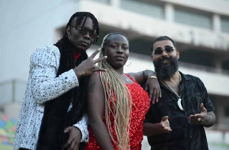 Etawah’s Global Beat: Black Sundari Creates International Buzz
